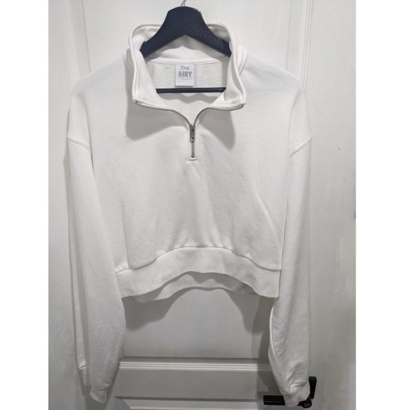 Women’s Gray and White Quarter-Zip Tops - Picture 5 of 9